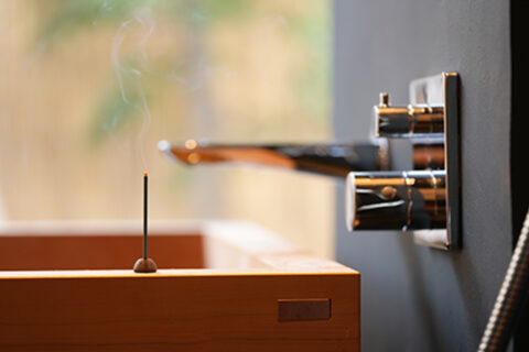 ひのき風呂とお香